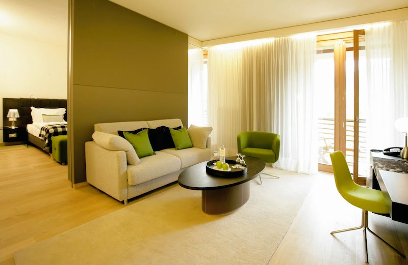 Wohnbereich in einer Suite / © Hotel Therme Meran GmbH