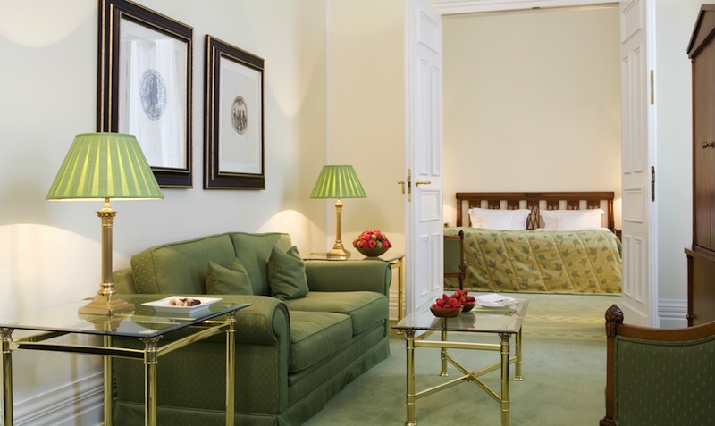 Fürstlich und luxuriöse wohnen lässt sich in der Fürsten Suite / © Althoff Grandhotel Schloss Bensberg