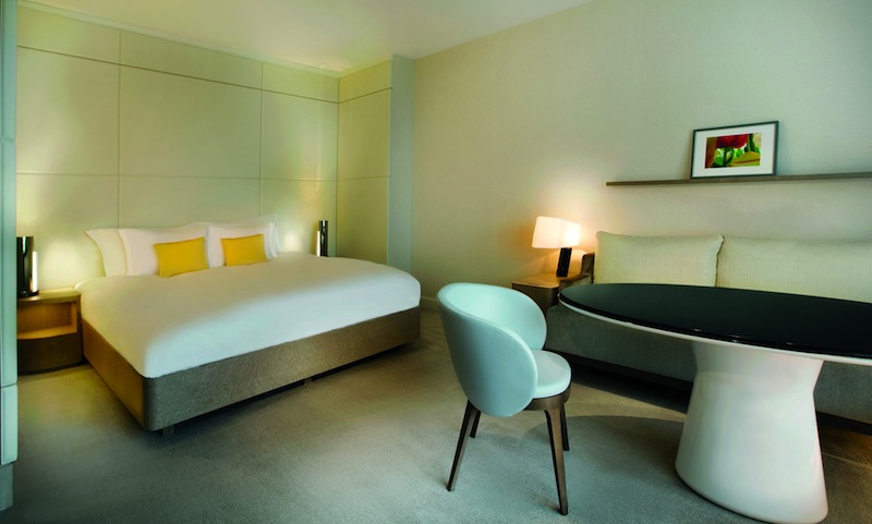 Die Premium-Club-Zimmer sehen aus wie gemalt - stilistisch konsequent / © The Ritz-Carlton, Wolfsburg