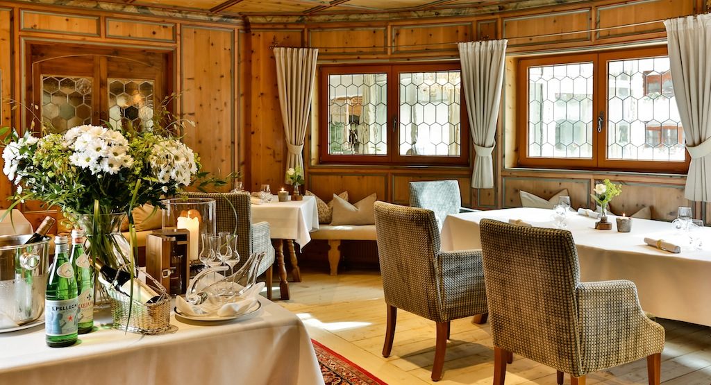 2 Hauben-Restaurant Heimatbühne im 5-Sterne-Superior Hotel Trofana Royal in Ischg