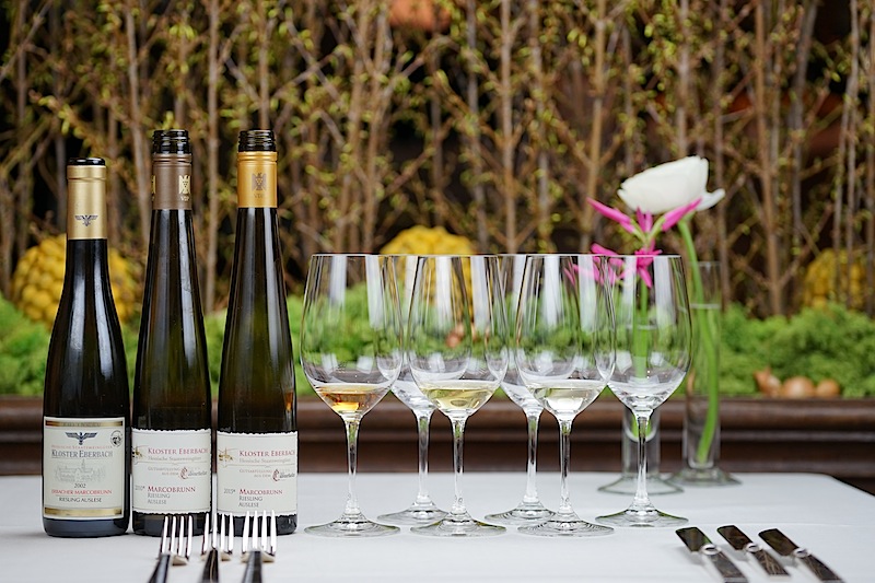Das wird das FrontRowSociety Magazine 2024 Gourmet Wein - - & The Rheingau Festival