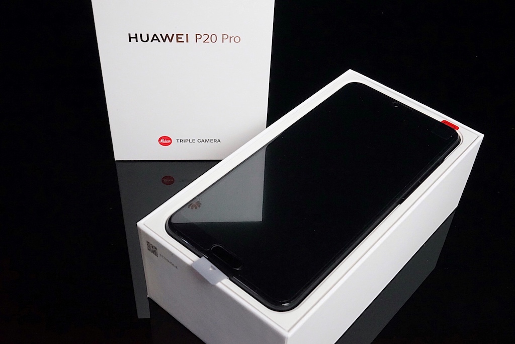 Auspacken und gespannt sein - das neue Huawei P20 Pro