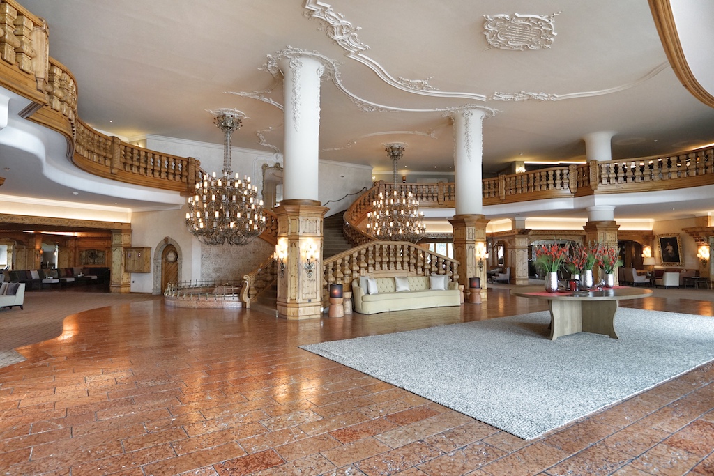 Willkommen im Leading Hotel of the World Interalpen-Hotel Tyrol / © Redaktion frontRowSociety.net