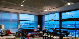 Luxuriös reisen: VIP Lounges und private Suiten am Frankfurt Airport Ein Blick aus der Präsidenten Suite. Das mehrschichtige Glas hält nicht nur die Geräusche draußen, es ist auch schusssicher