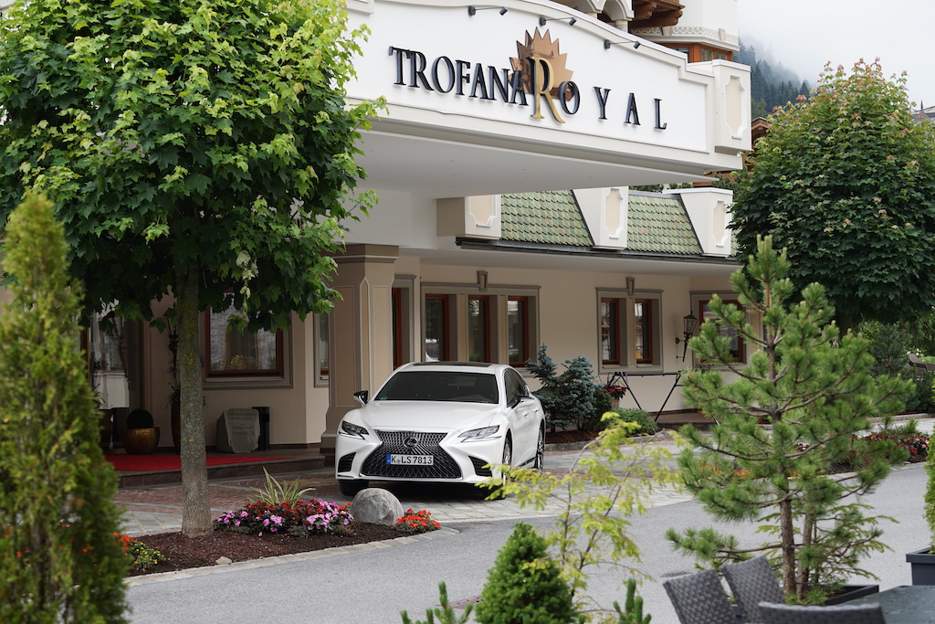 ... das 5 Sterne Superior Hotel Trofana Royal in Ischgl ...