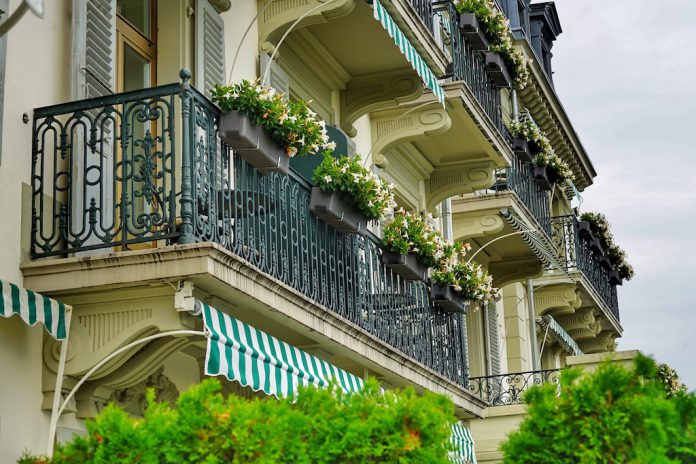 Leading Hôtel Des Trois Couronnes In Vevey - FrontRowSociety - The Magazine