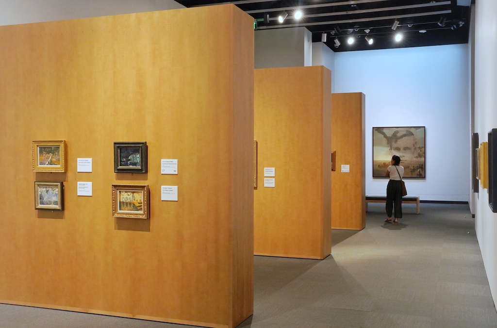 Auf drei Ebenen werden im Salvador Dalí Museum in Petersburg die Kunstwerke präsentiert