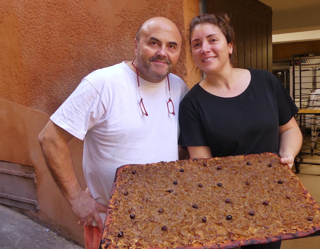 Jean-Paul Veziano und seine Tochter Leslie arbeiten Seite an Seite in der beliebten Traditionsbackstube
