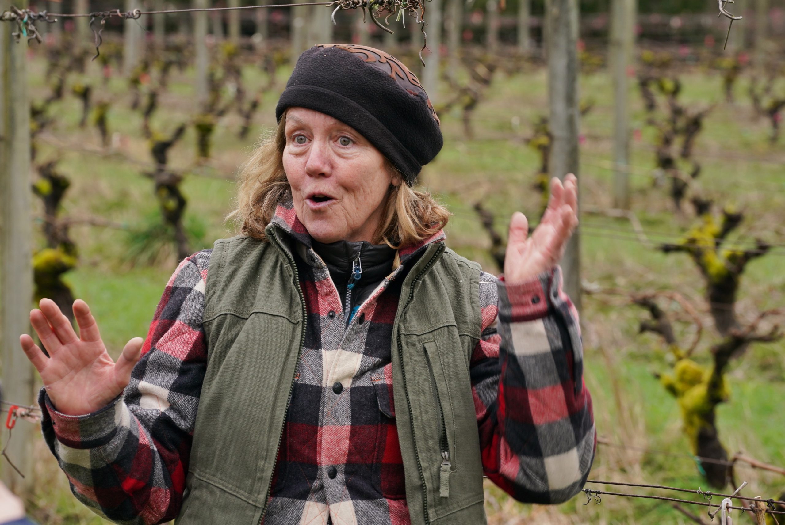 Betsey Wittick ist die Haupteigentümerin von Bainbridge Island Winery and Vineyards und ein wahres Multitalent