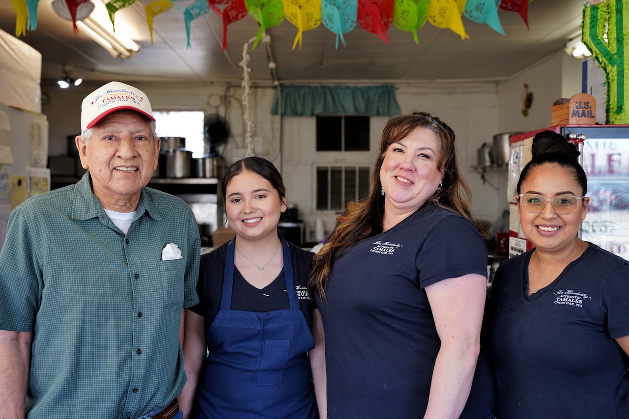 Los Hernandez Authentic Tamales: Ein Stück Mexiko in Yakima - das Team um Sen. Hernandez ist stets bemüht