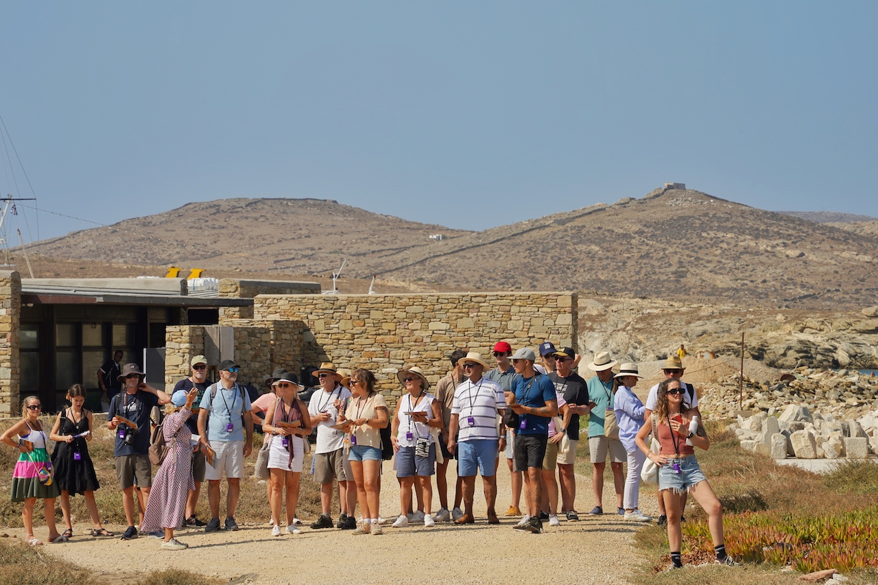 ... und schon kann die Besichtigung des antiken Delos beginnen