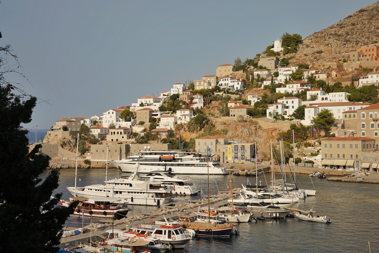 Die griechische Insel Hydra: Ein Paradies für Yachtliebhaber