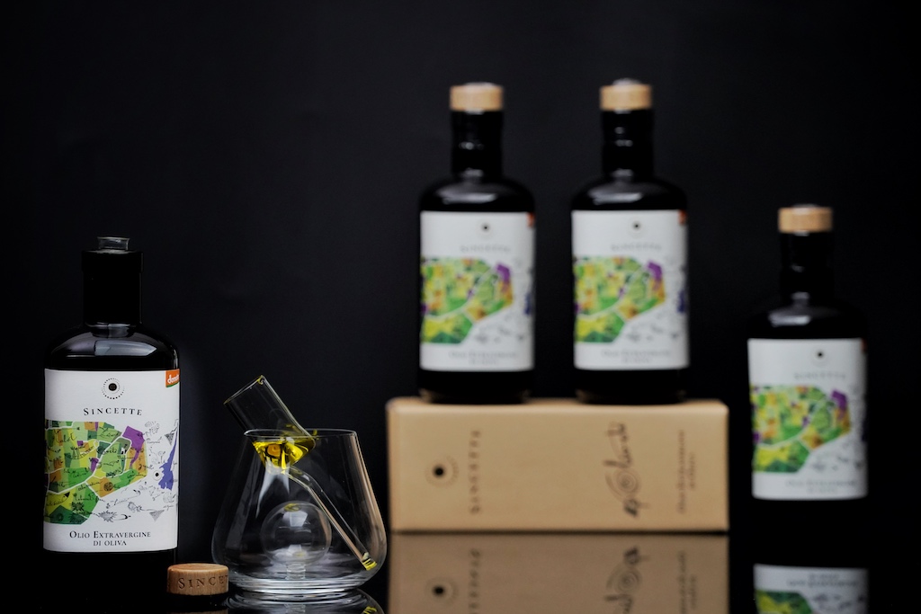 Das Sincette Olivenöl wird nach biodynamisch Standards produziert - Sincette ist Demeter-zertifiziert und somit das einzige Gut in der Lombardei
